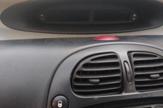 Poignee interieur avant droit CITROEN XSARA PICASSO