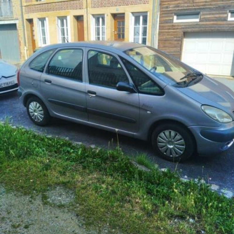 Etrier avant gauche (freinage) CITROEN XSARA PICASSO Photo n°4