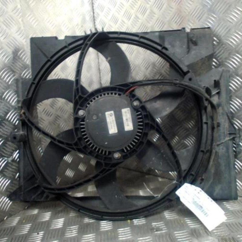 Moto ventilateur radiateur BMW SERIE 3 E91 Photo n°2