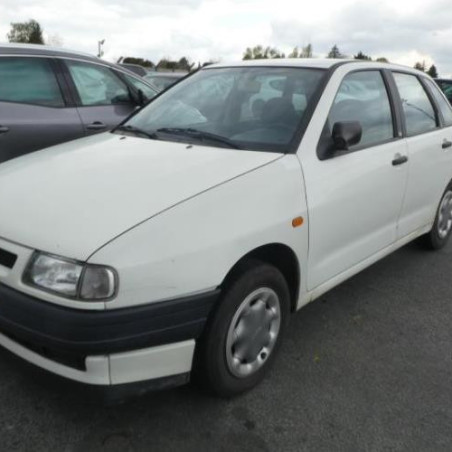 Vitre avant droit SEAT IBIZA 2