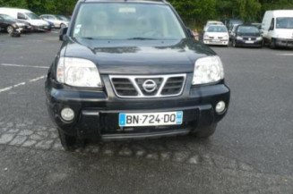 Lunette arriere NISSAN X-TRAIL 1