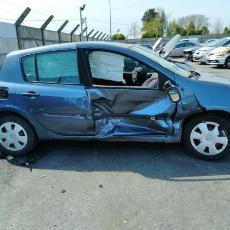 Renfort pare choc arriere (traverse) RENAULT CLIO 3 Photo n°3