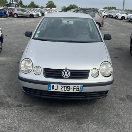 Pare boue arriere gauche VOLKSWAGEN POLO 4