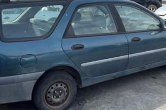 Pare choc avant RENAULT LAGUNA 1