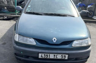 Pare choc avant RENAULT LAGUNA 1