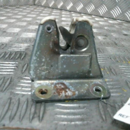 Serrure de coffre PEUGEOT 205