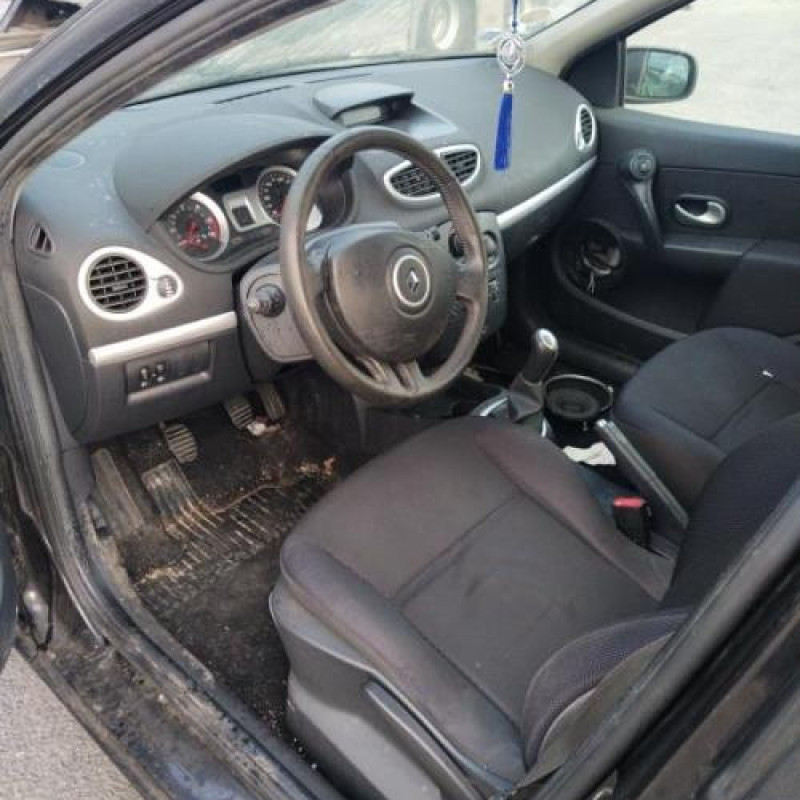 Serrure arriere gauche RENAULT CLIO 3 Photo n°8