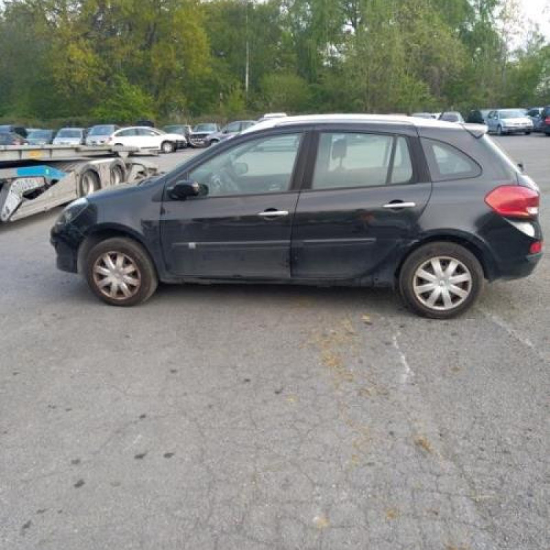 Vitre arriere droit RENAULT CLIO 3 Photo n°5