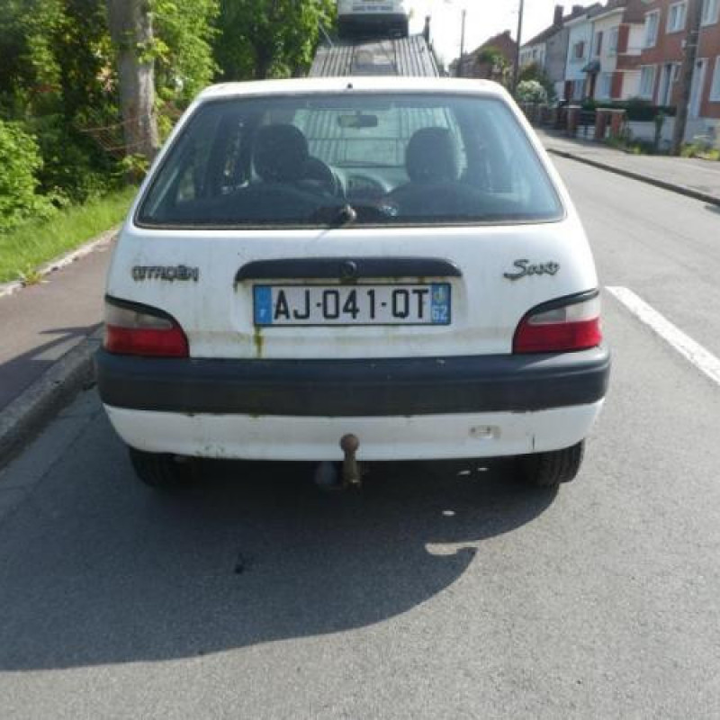 Charniere de capot CITROEN SAXO Photo n°5