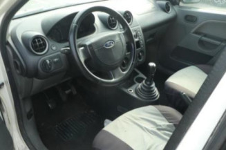 Pare boue avant droit FORD FIESTA 5