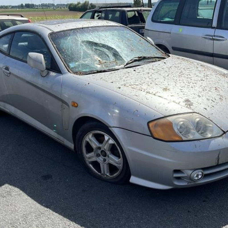 Vitre avant gauche HYUNDAI COUPE 2 Photo n°11