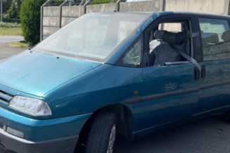 Calandre PEUGEOT 806