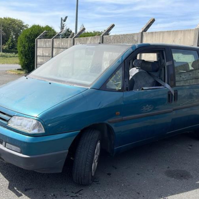 Calandre PEUGEOT 806 Photo n°4