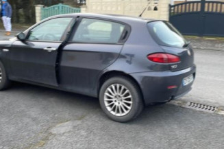 Feu arriere secondaire droit (feux) ALFA ROMEO 147