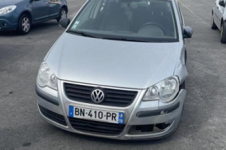 Pare boue arriere droit VOLKSWAGEN POLO 4