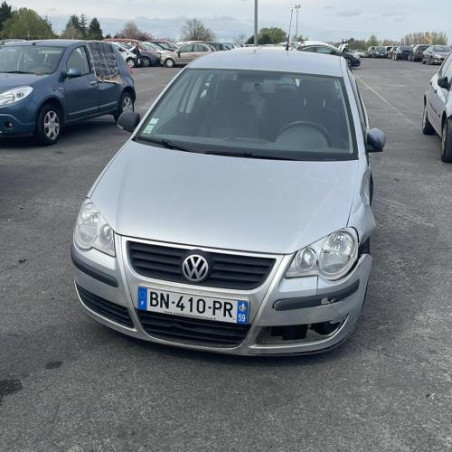 Pare boue arriere droit VOLKSWAGEN POLO 4