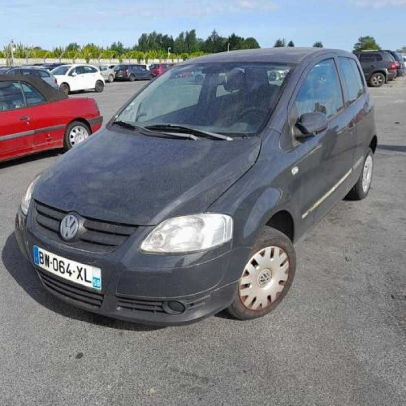 Renfort pare choc avant (traverse) VOLKSWAGEN FOX Photo n°3