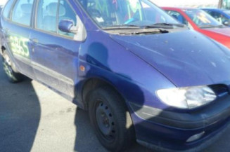 Vitre arriere droit RENAULT SCENIC 1