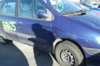 Vitre arriere droit RENAULT SCENIC 1