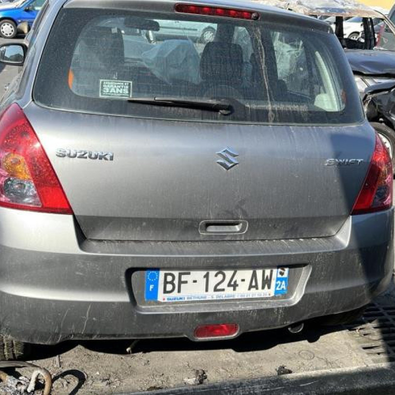 Custode arriere gauche (porte) SUZUKI SWIFT 3 Photo n°6