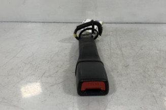 Attache ceinture avant gauche TOYOTA AYGO 1