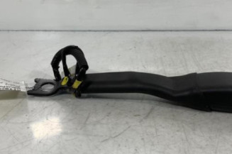 Attache ceinture avant gauche TOYOTA AYGO 1