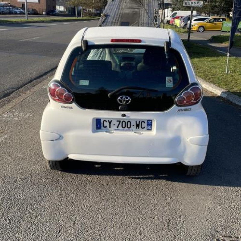 Lunette arriere TOYOTA AYGO 1 Photo n°4