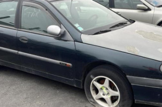 Aile avant droit RENAULT LAGUNA 1