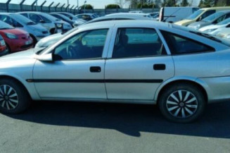 Plage arriere OPEL VECTRA B