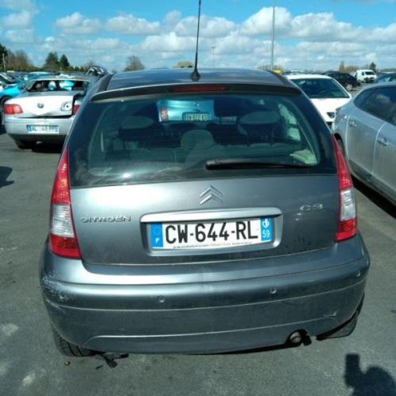 Pare boue arriere droit CITROEN C3 1 Photo n°4