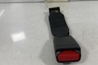 Attache ceinture arriere centrale OPEL AGILA B