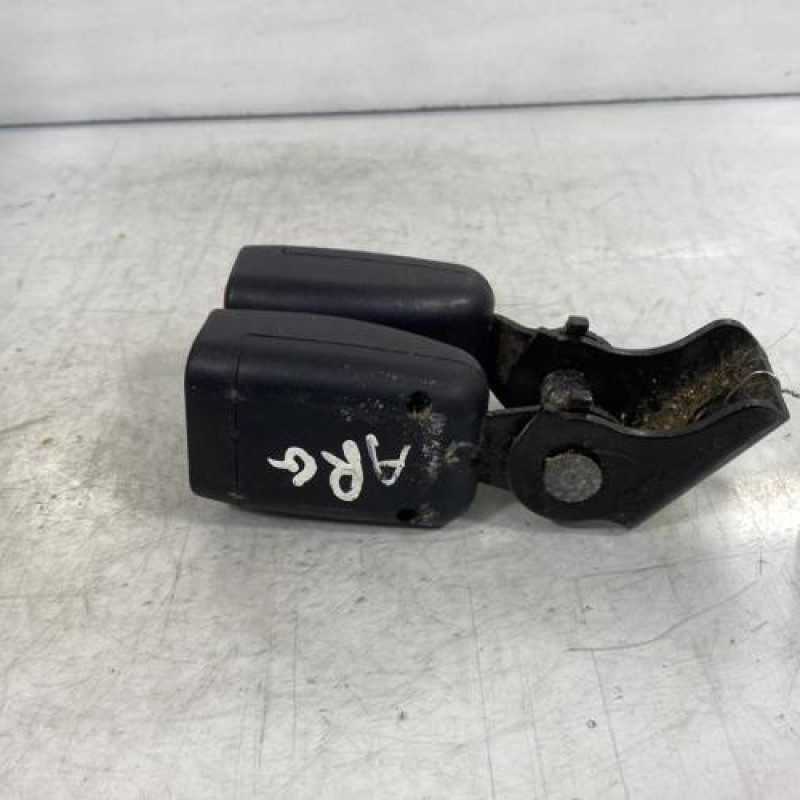 Attache ceinture arriere gauche HYUNDAI IX 35 Photo n°2