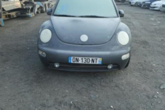 Pare choc arriere VOLKSWAGEN NEW BEETLE 1