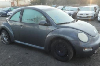 Pare choc arriere VOLKSWAGEN NEW BEETLE 1