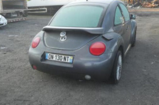 Pare choc arriere VOLKSWAGEN NEW BEETLE 1