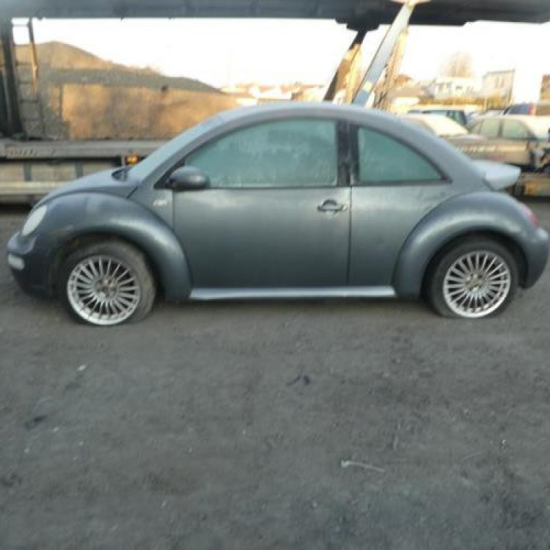 Pare choc arriere VOLKSWAGEN NEW BEETLE 1 Photo n°15