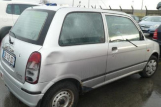 Pare choc avant DAIHATSU CUORE 1