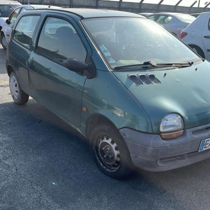 Pare boue avant gauche RENAULT TWINGO 1 Photo n°3