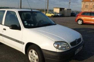 Pare choc arriere CITROEN SAXO