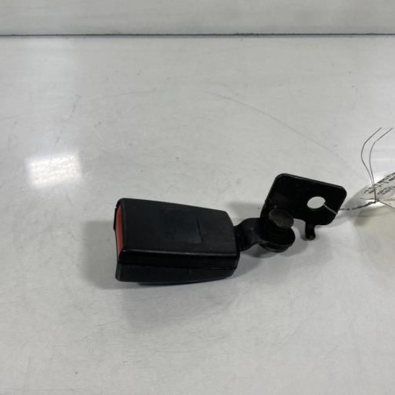 Attache ceinture arriere droit OPEL ASTRA J Photo n°3