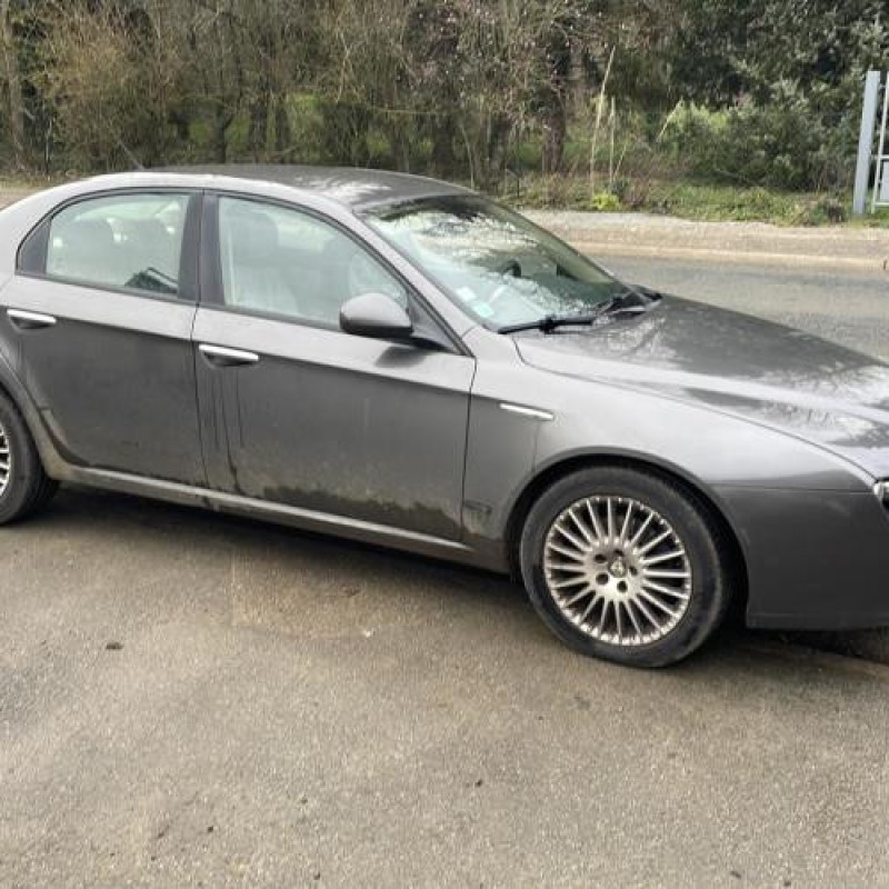 Renfort pare choc arriere (traverse) ALFA ROMEO 159 Photo n°4