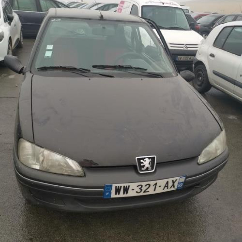 Pare choc arriere PEUGEOT 106 Photo n°8