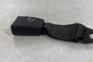 Attache ceinture arriere droit FORD KA 2