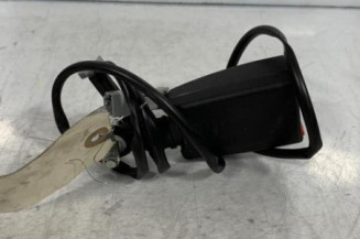 Attache ceinture avant gauche FORD KA 2