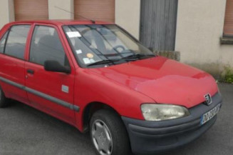 Leve vitre mecanique arriere gauche PEUGEOT 106