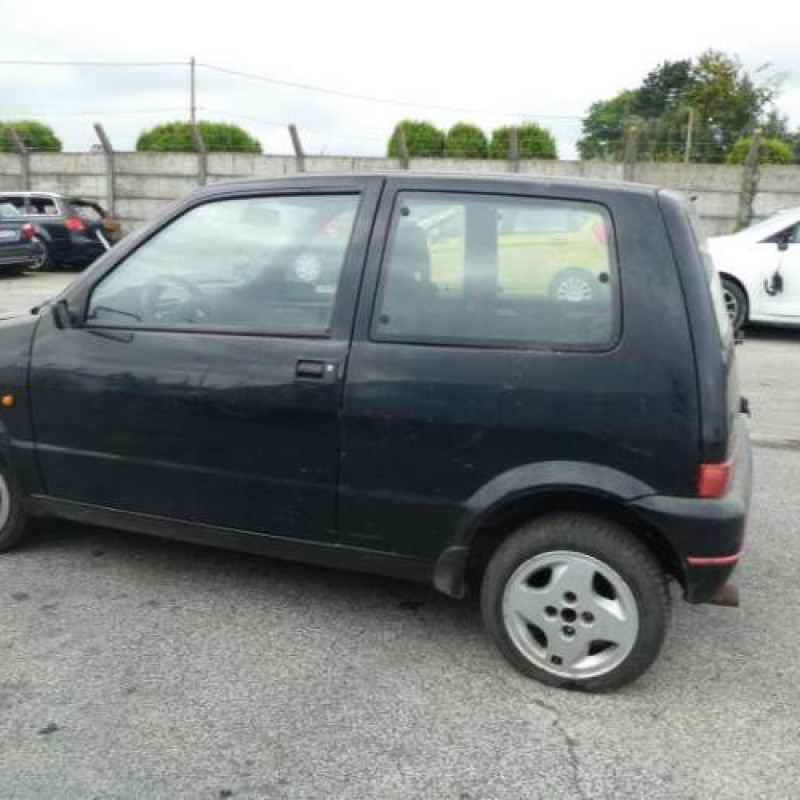 Custode arriere droit FIAT CINQUECENTO Photo n°6