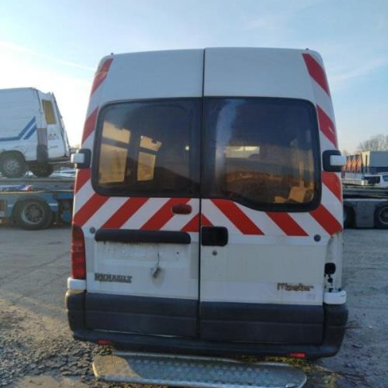 Crosse arriere droit RENAULT MASTER 2 Photo n°5