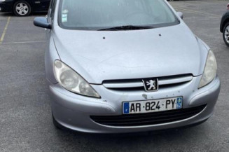 Pare boue arriere gauche PEUGEOT 307