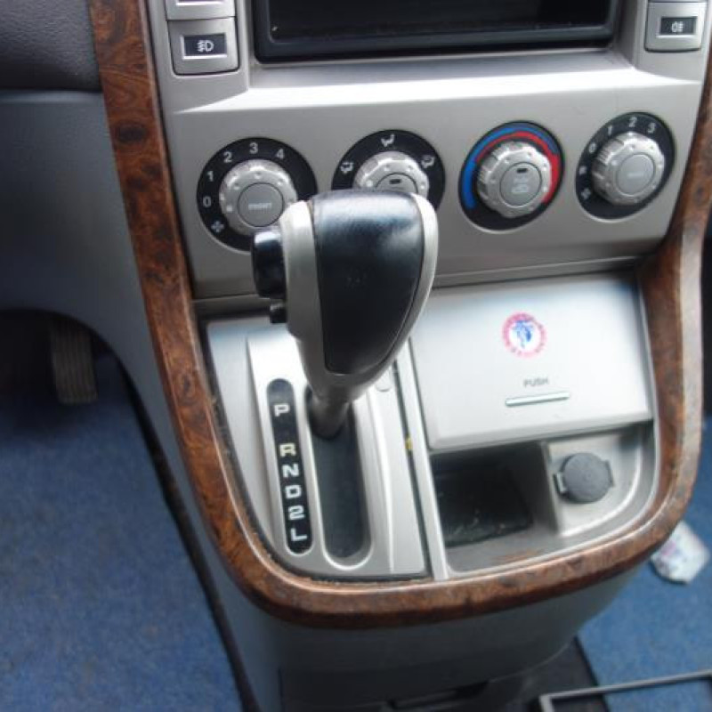 Pompe de direction KIA CARNIVAL 1 Photo n°4