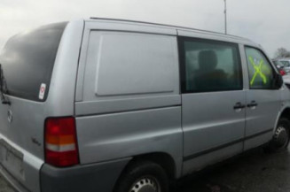 Optique avant secondaire droit (feux)(clignotant) MERCEDES VITO 638